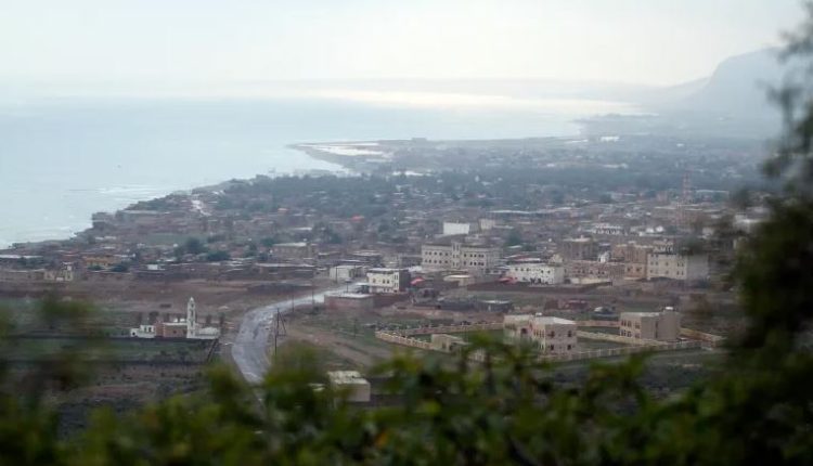 سقطرئ